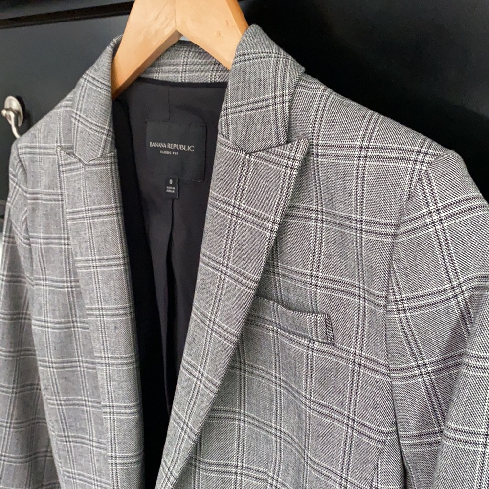 Blazer - Picture 5 of 5